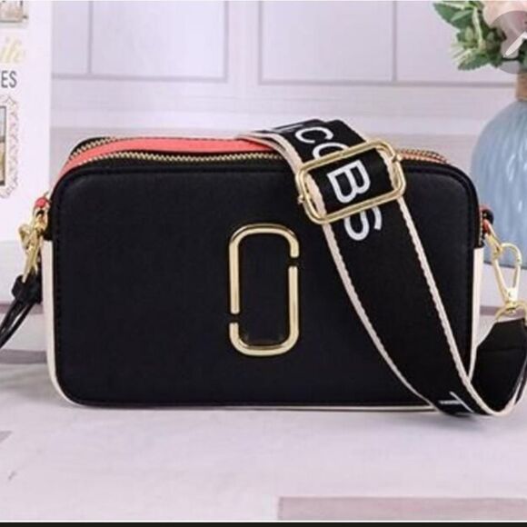 ⏬️PRICE DROP⏬️Marc Jacobs Colorblock Black & Orange Crossbody - Picture 1 of 4